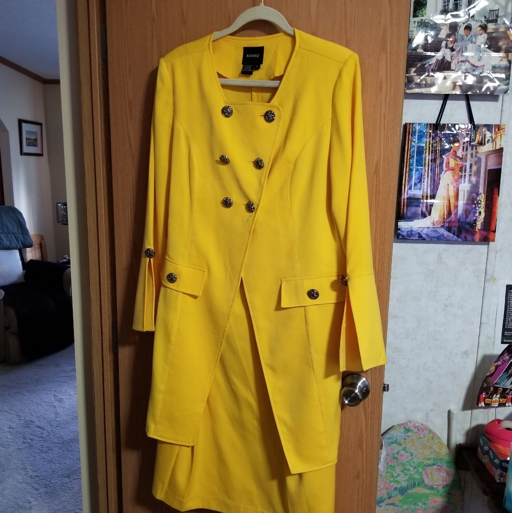 Double breast long skirt suit